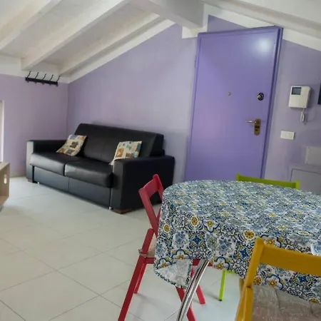 Viole, Cozy Attic Set In The Old Town Next To The Lejlighed *