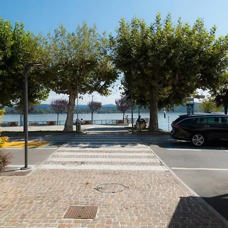 Viole, Cozy Attic Set In The Old Town Next To The * Arona