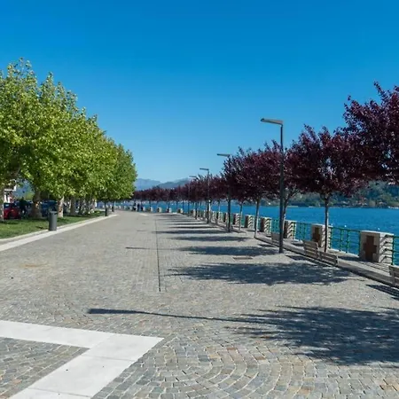 Viole, Cozy Attic Set In The Old Town Next To The *