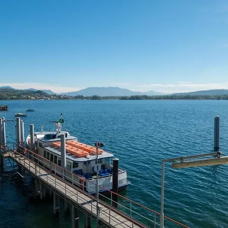 Viole, Cozy Attic Set In The Old Town Next To The